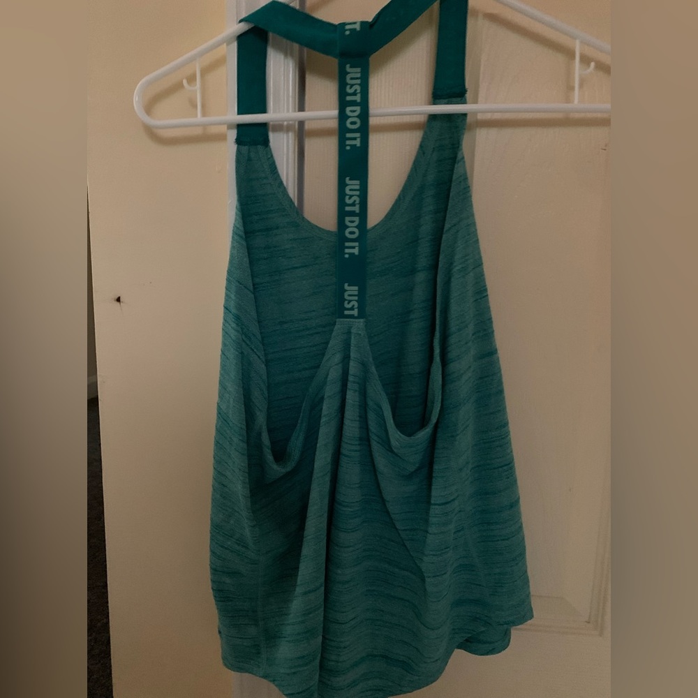 Nike work out top